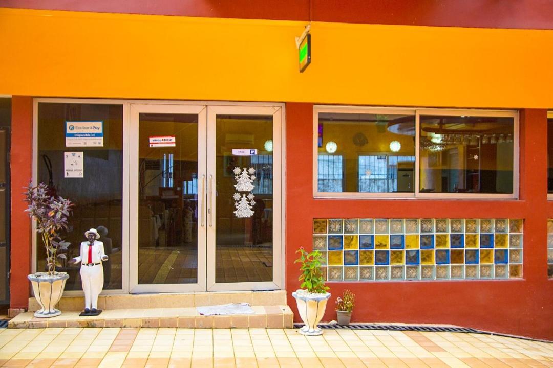 Cypa Hotel Abidjan Exterior foto