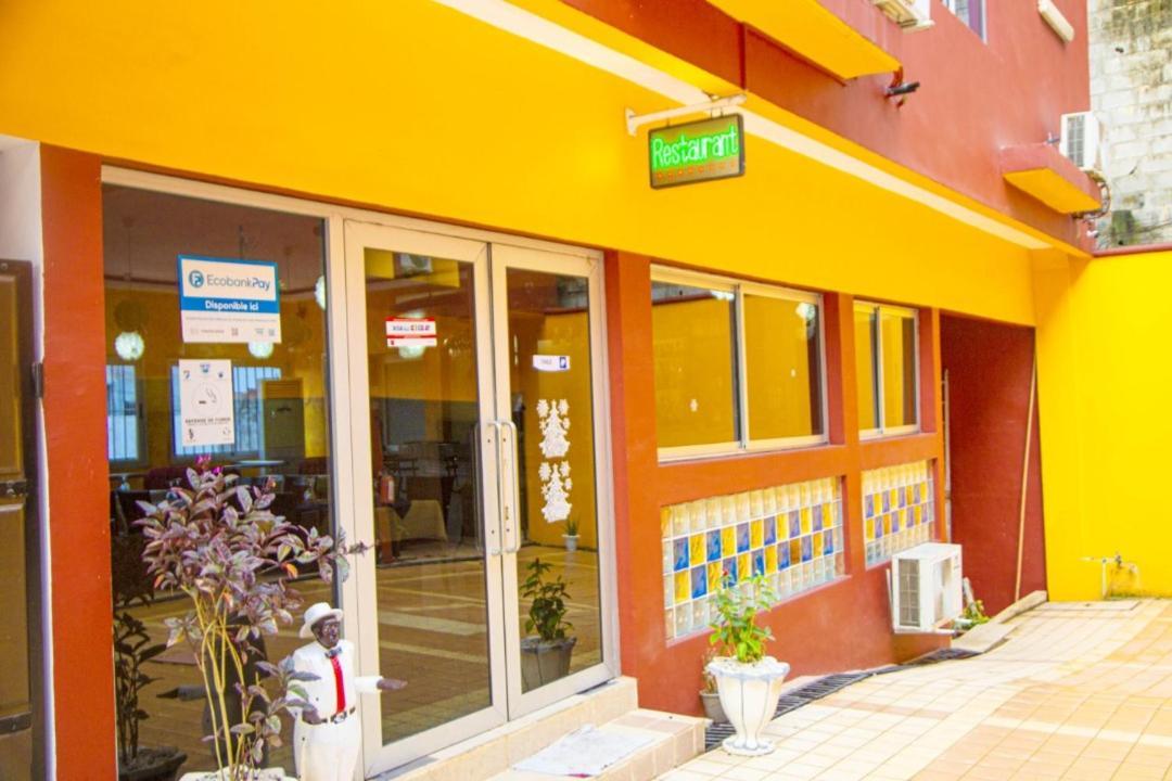 Cypa Hotel Abidjan Exterior foto