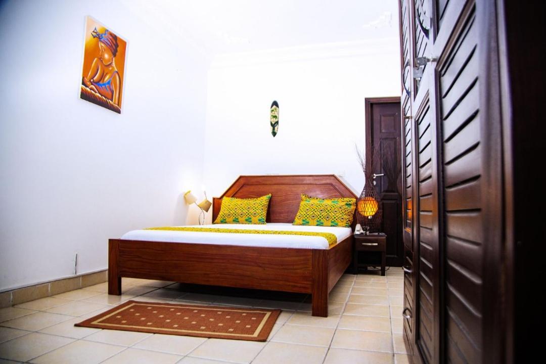 Cypa Hotel Abidjan Exterior foto