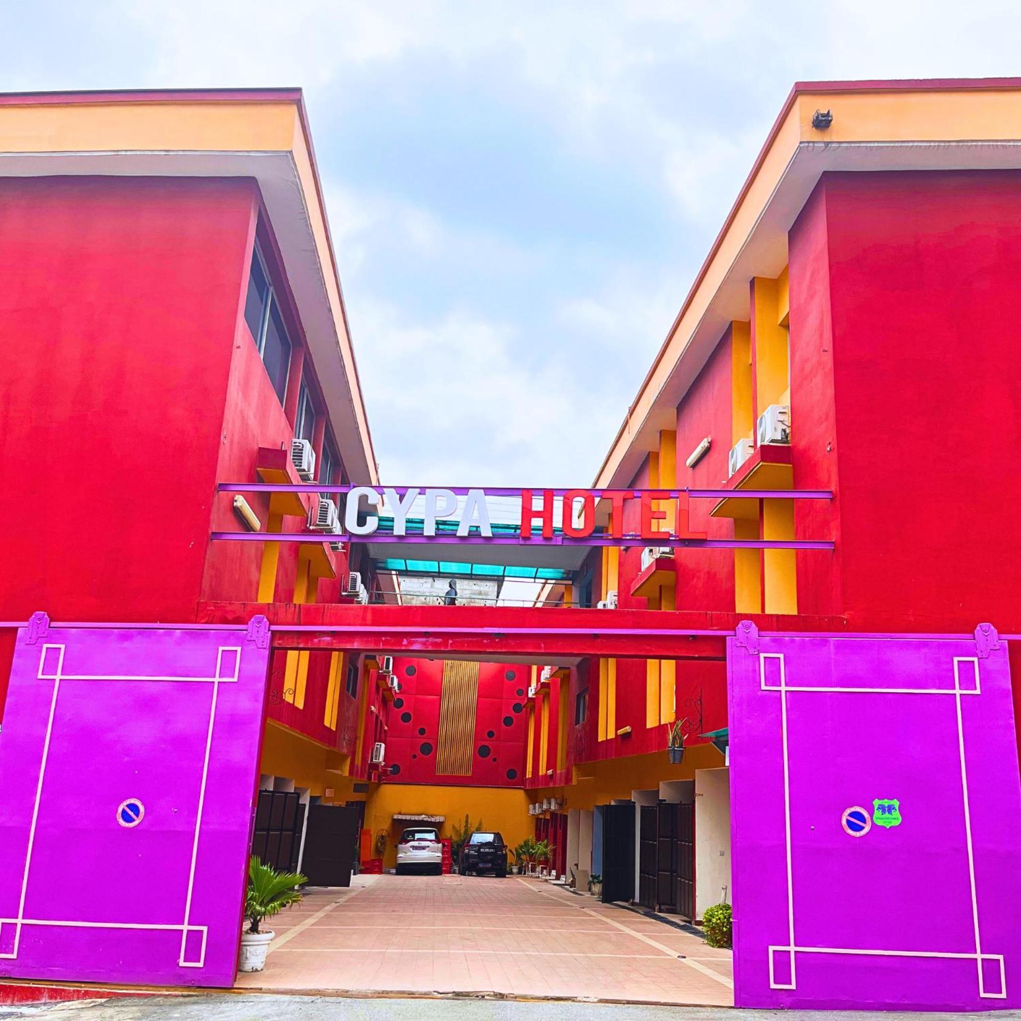 Cypa Hotel Abidjan Exterior foto