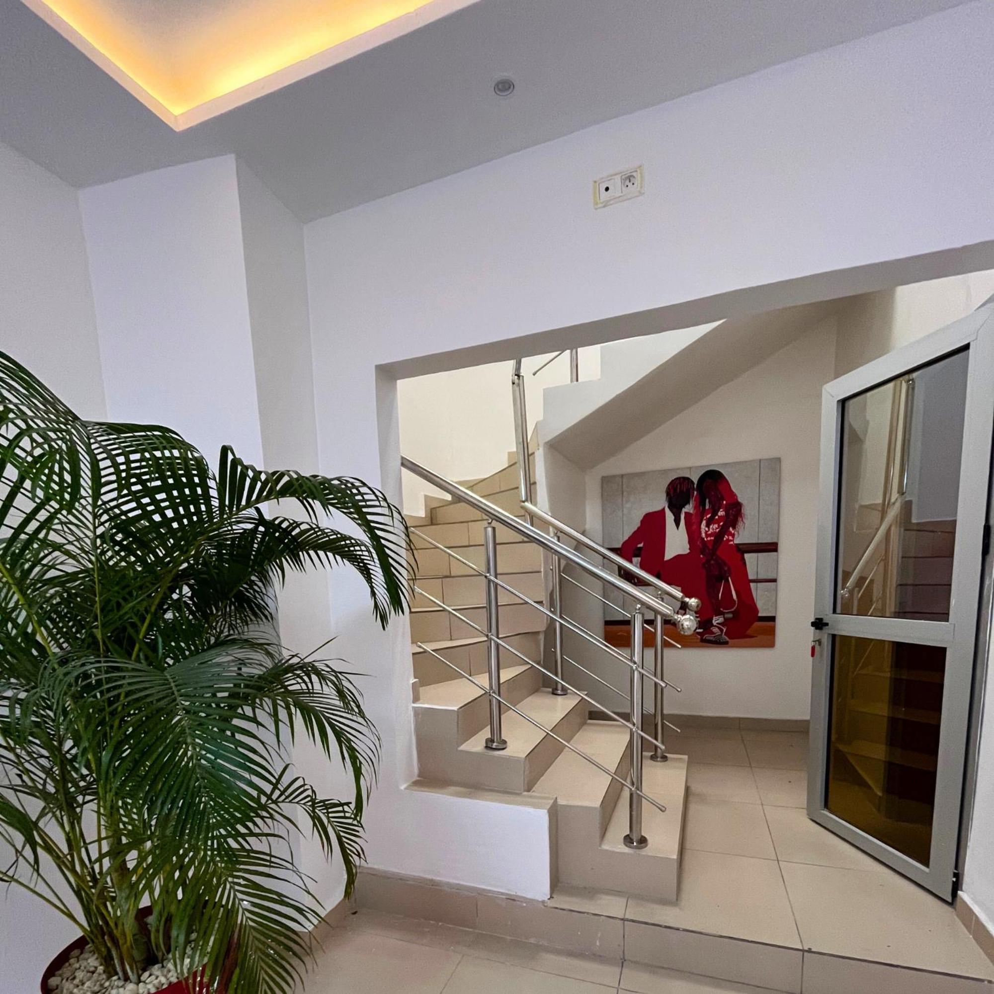 Cypa Hotel Abidjan Exterior foto